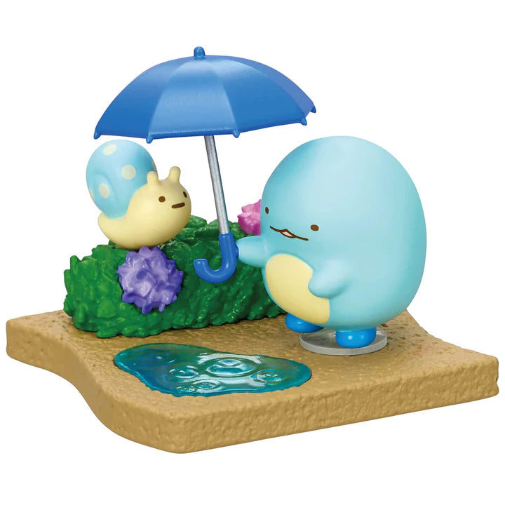 Sumikko Gurashi Walking on a Rainy Day figure
