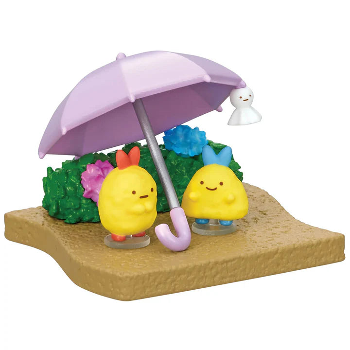 Sumikko Gurashi Walking on a Rainy Day figure
