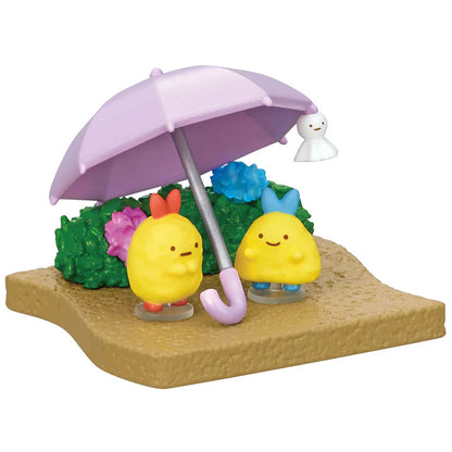 Sumikko Gurashi Walking on a Rainy Day figure