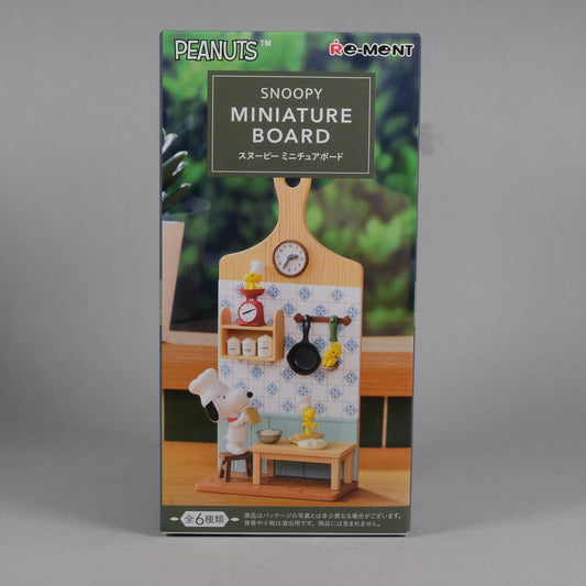 Re-ment Snoopy Miniature Board figure collection